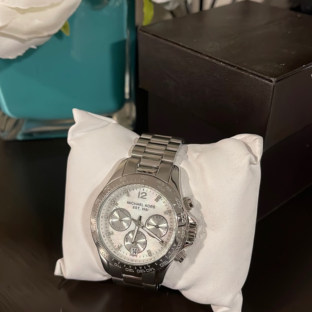 Beautiful Micheal Kors watch